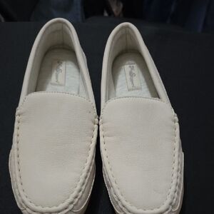 My Slippers Women's Slippers Oatmeal Color Leather Uppers Cushioned Sz 10W NWOT?